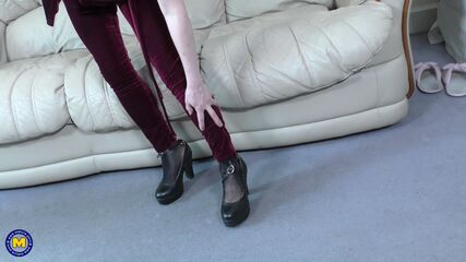 Asian MILF Fingers Wet Hole